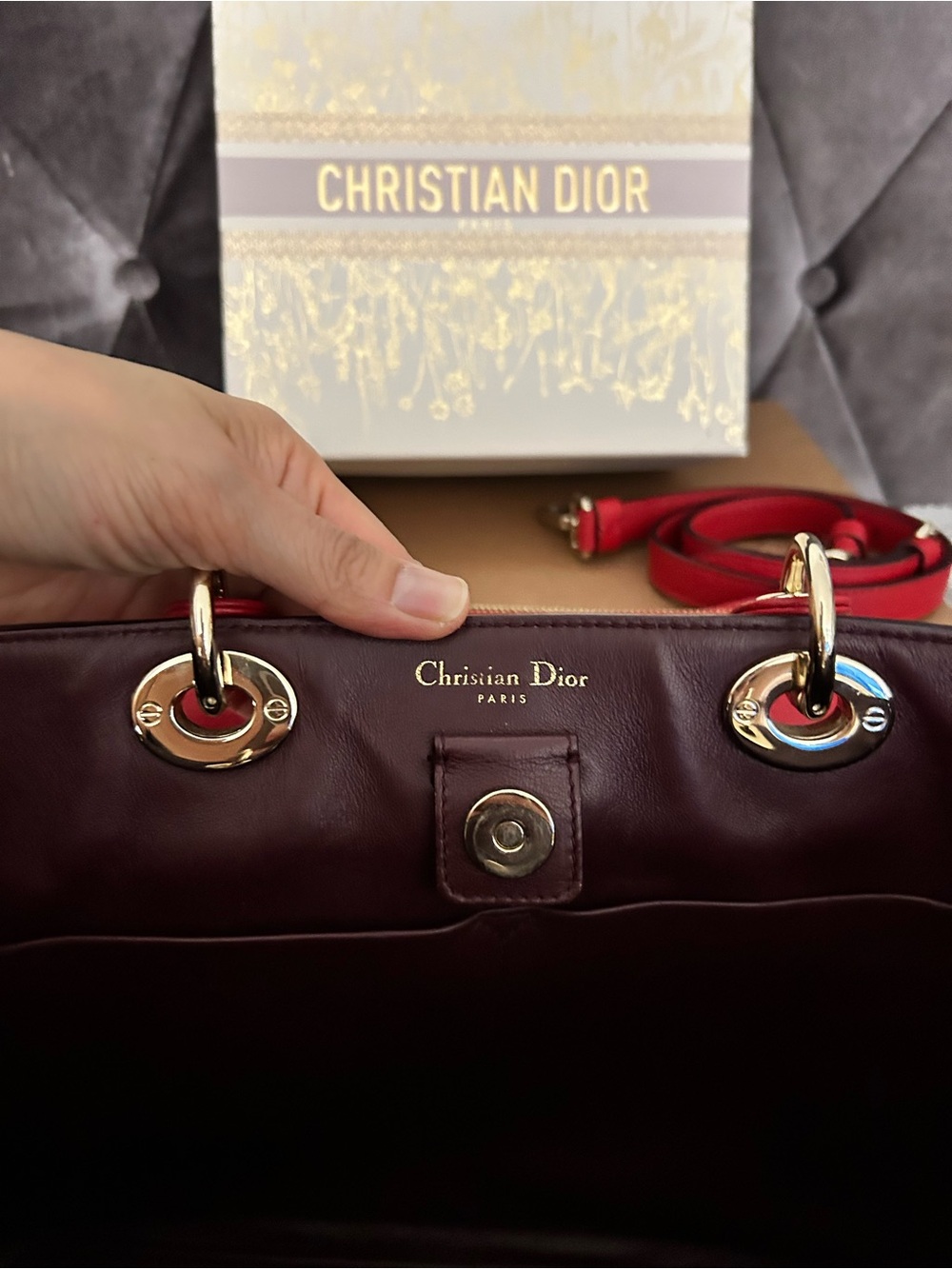 ❤️Dior Diorissimo Pebbled Leather light Gold Hardware and Detachable Pouch - Picture 3 of 9